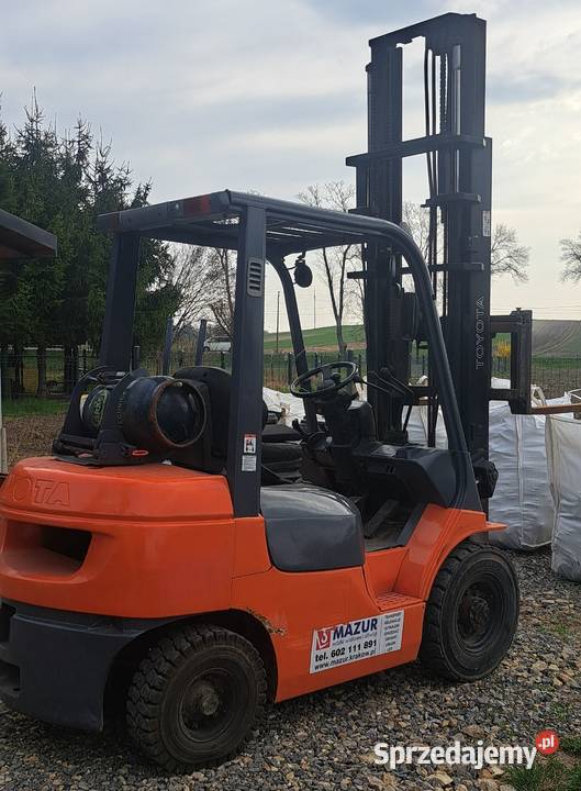 Wózek widłowy Toyota 7FGF25 Słomniki