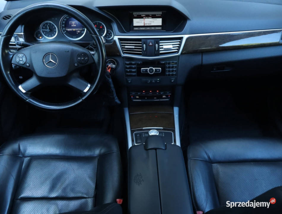 Mercedes E E 200 CDI Piaseczno