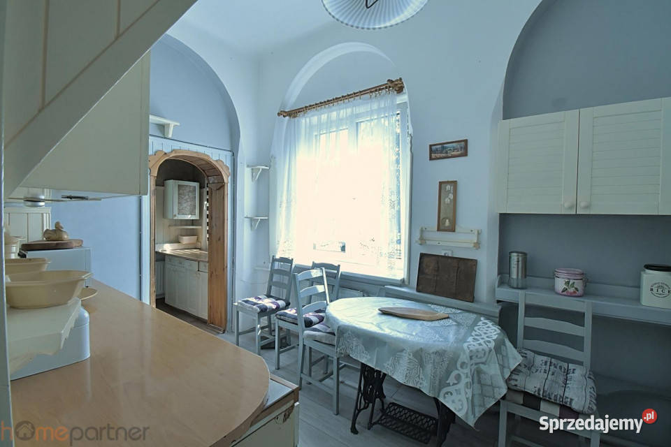 sprzedaży domu wolnostojącego 300m2 Wrocław sprzedam