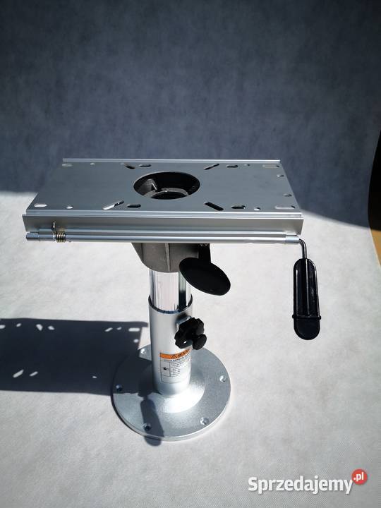 Fotel kapitański kubełkowy do łodzi noga z