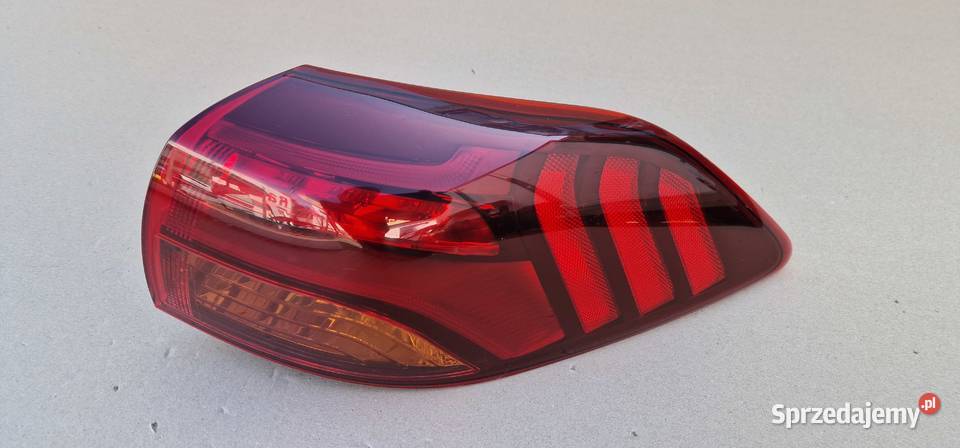 HYUNDAI TUCSONII LIFT 3III LAMPA TYŁ TYLNA PRAWA Bieleń