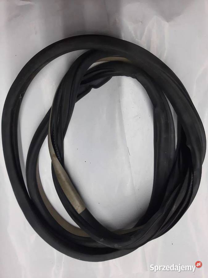 Opel Astra H 3 Kombi uszczelka drzwi prawy tył osobowe Ksawerów