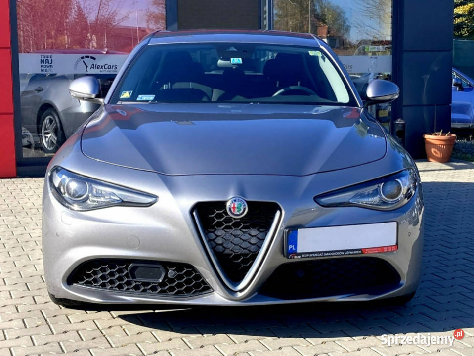 Alfa Romeo Giulia Salon Polska I właściciel benzyna mazowieckie Konstancin-Jeziorna sprzedam