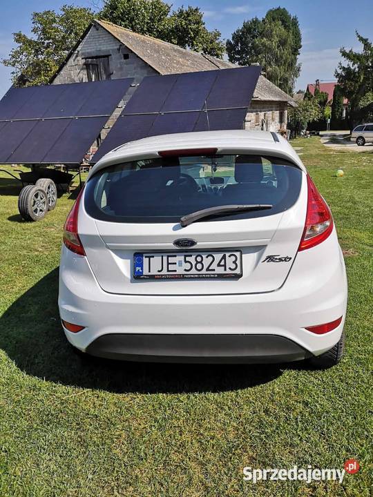 Ford Fiesta MK7 biały świętokrzyskie Trzciniec