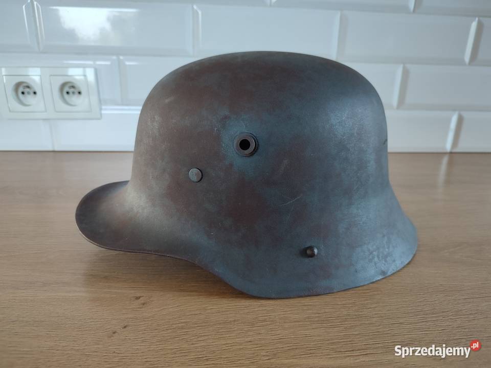 Hełm niemiecki M 16 z fasunkiem łódzkie Łódź