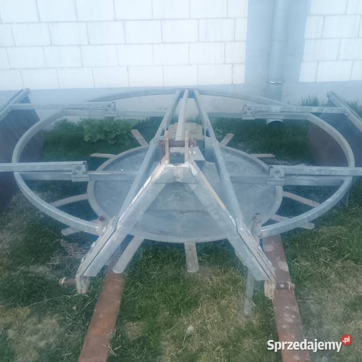 Sprzedam rozgarniacz do kiszonki nieuszkodzony Waganiec