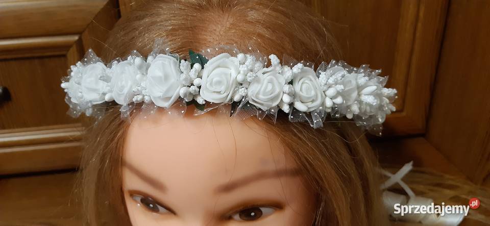 Wianek komunijny śnieżnobiały z kręcona kokardka Borów sprzedam