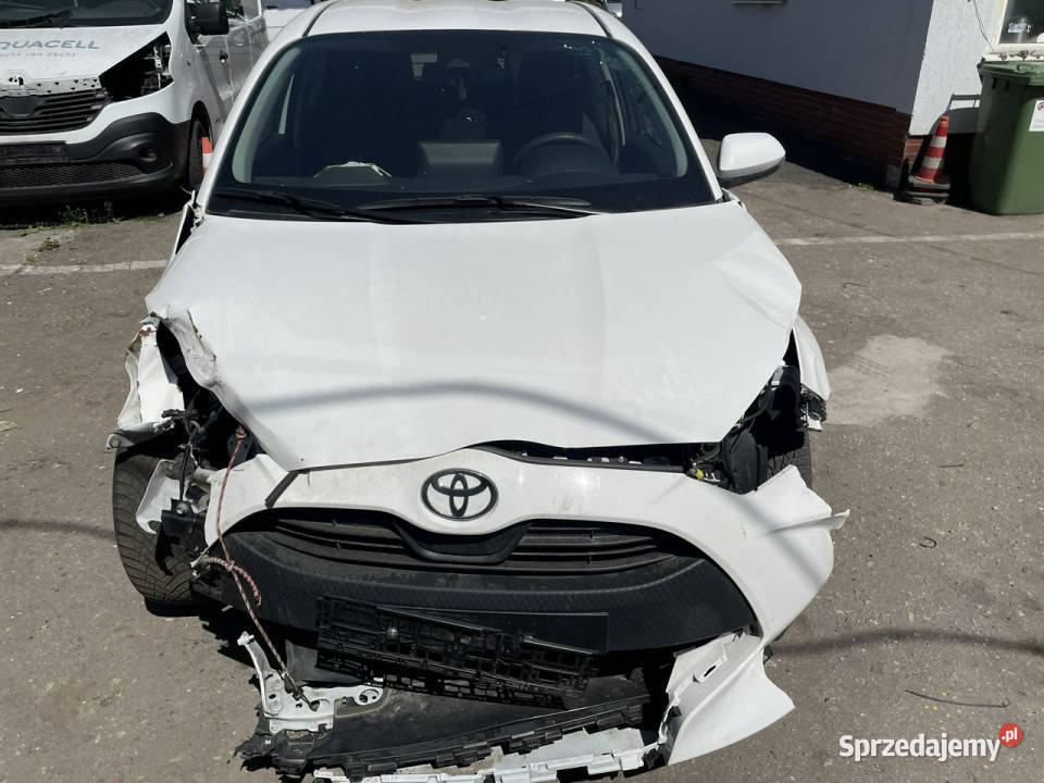 Toyota Yaris Toyota Yaris 15 125 CarPlay Salon pełny VAT Syców