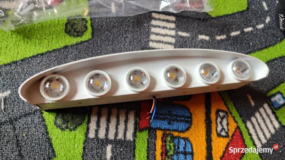 Kinkiet ogrodowy LED 12x1W biały góra dół