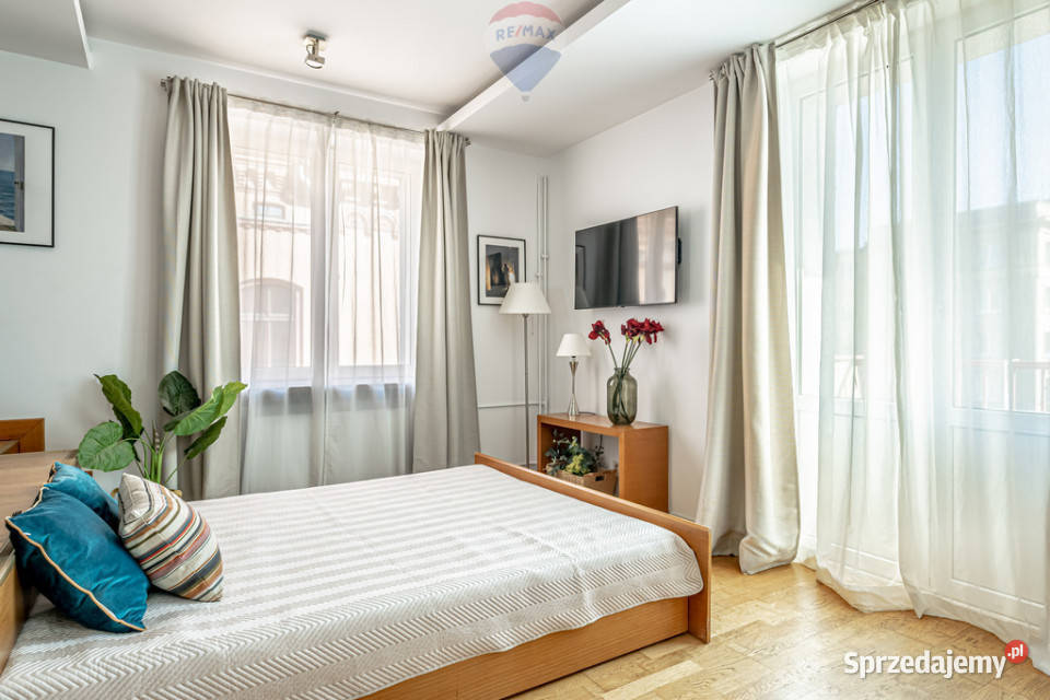 Centrum Stary Rynek mieszkanie balkon piwnica 39m2 Poznań