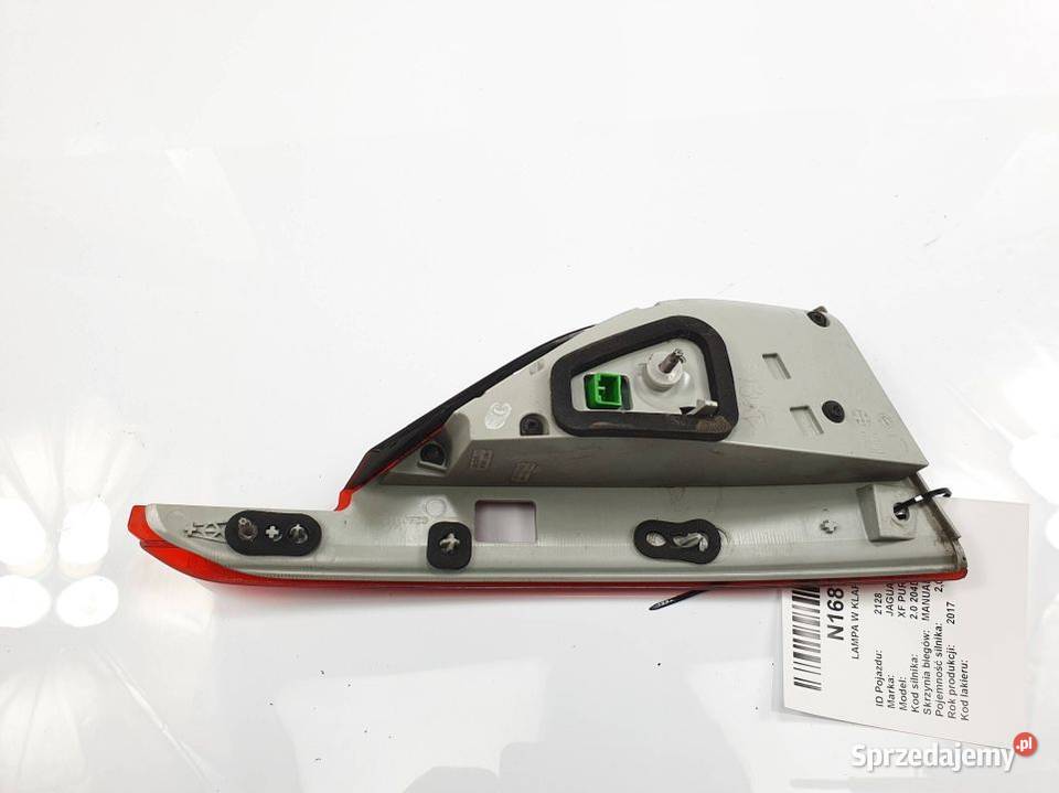 LAMPA W KLAPE PRAWA JAGUAR XF PURE GX6315K272AD