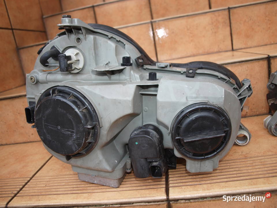 Mercedes E klasa W210 lampy przód xenon 1999 Kalisz sprzedam