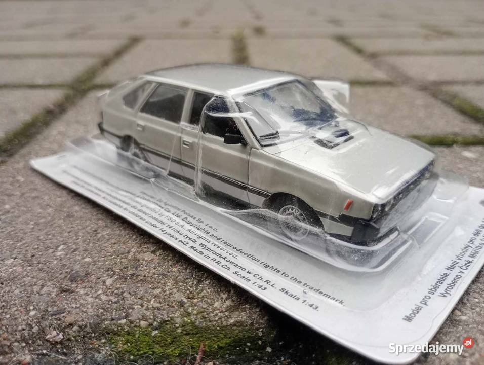 POLONEZ MR87 kultowe auta PRL model 143 Warszawa