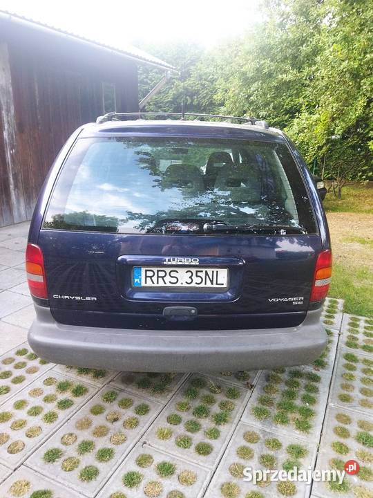 Chrysler Voyager 3 25Diesiel VAN 7 osób