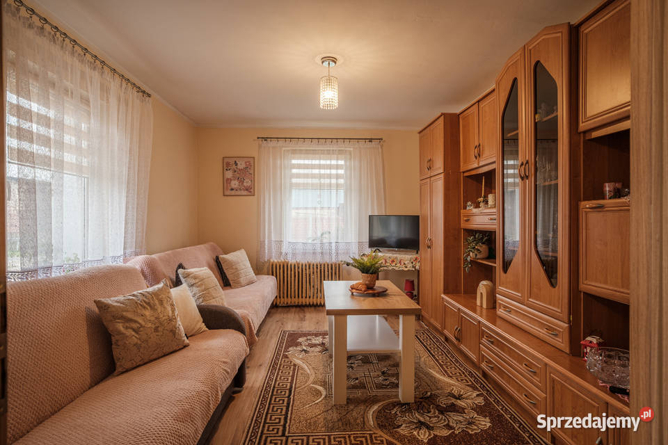 Dom na wsi z dużą działką i ogrodem Dalborowice