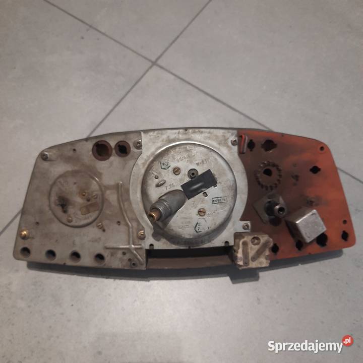 Licznik Mercedes W123 małopolskie Luborzyca