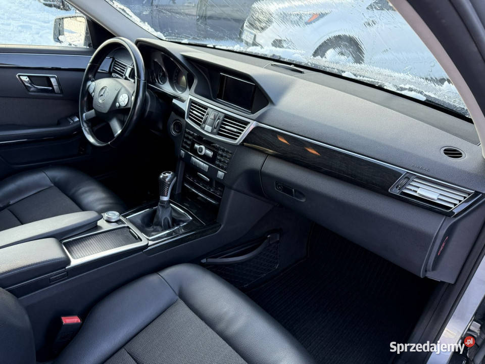 Mercedes E 200 184 Bogata Gwarancja Przebiegu elektryczne lusterka Przeźmierowo