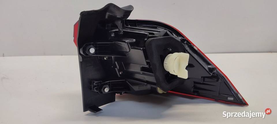 VW TIGUAN II LAMPA LEWY TYŁ 5NA945095D
