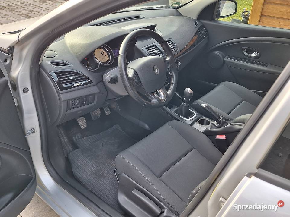 Renault Megane III Kombi 19 dCi 130 2011 r 14 Równe