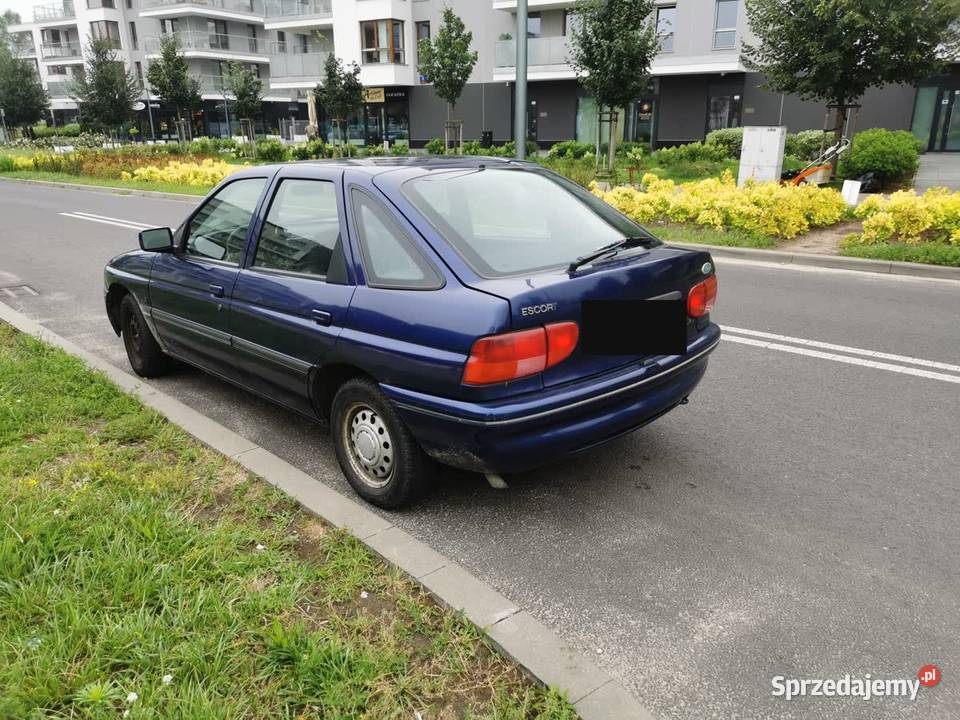 Ford Escort 1616V Benzyna 1993 Granatowy Zarejestrowany w Polsce Warszawa sprzedam
