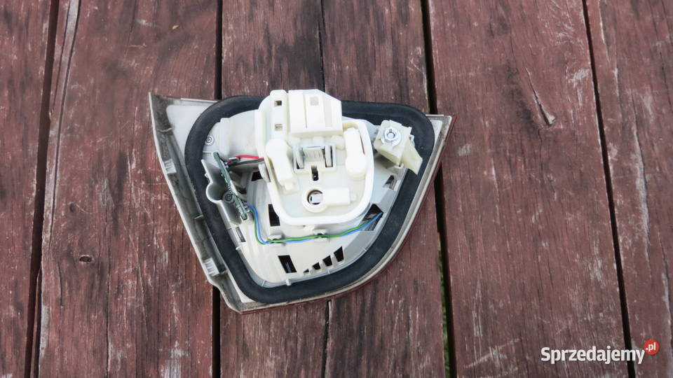 lampa tył klapa bmw e 90 lift lubelskie Niemce