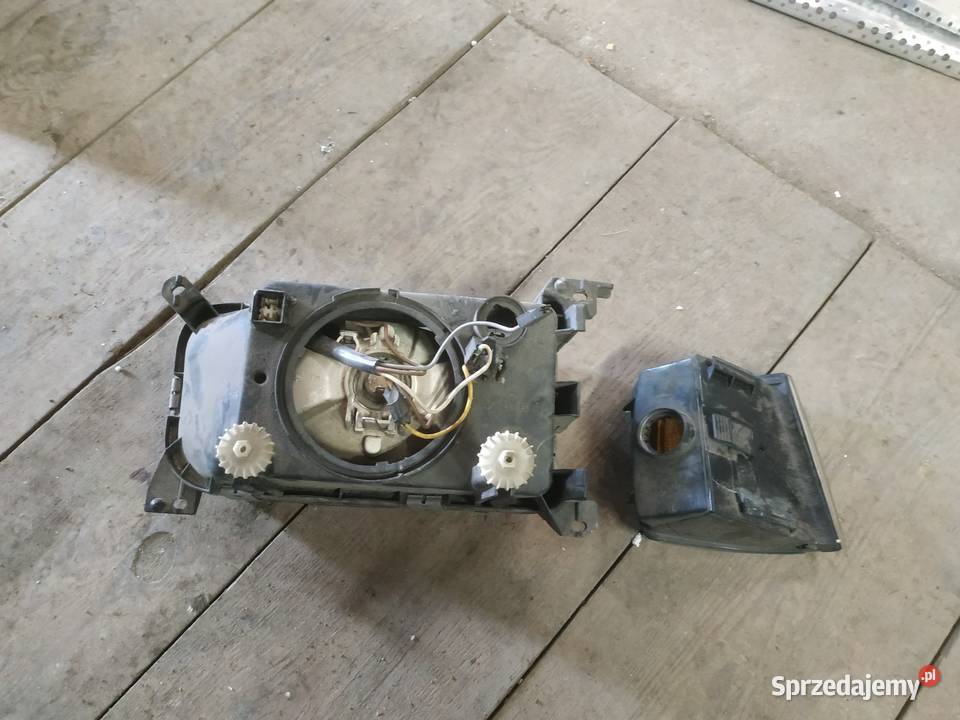 lampa przednia prawa passat B3 kierunkowskaz Wola Dalsza