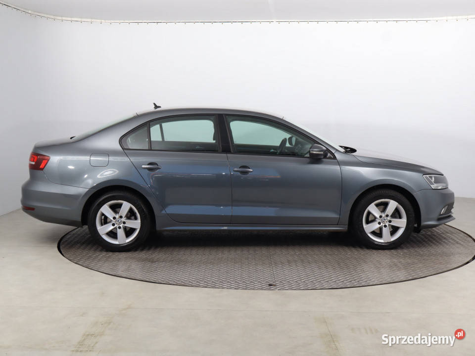 VW Jetta 14 TSI 92KM