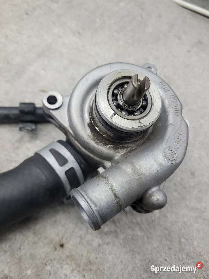 YAMAHA R6 RJ15 OEM POMPA WODY wielkopolskie