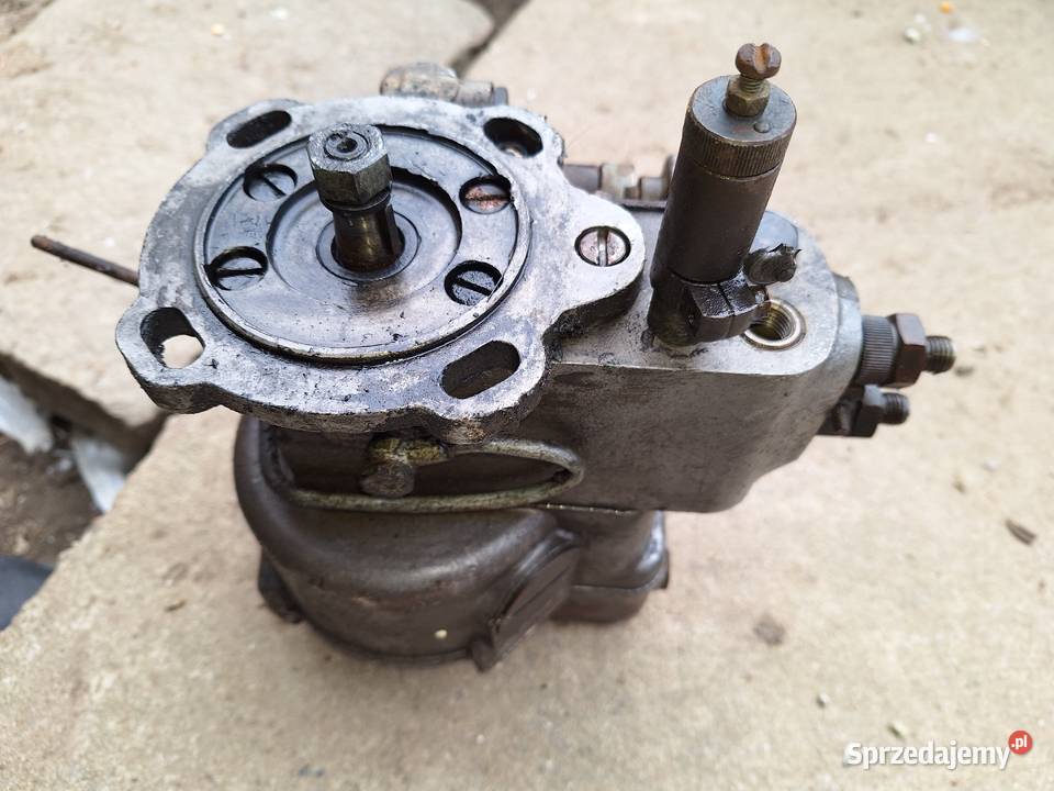 Pompa wtryskowa ursus c 325 Henryków