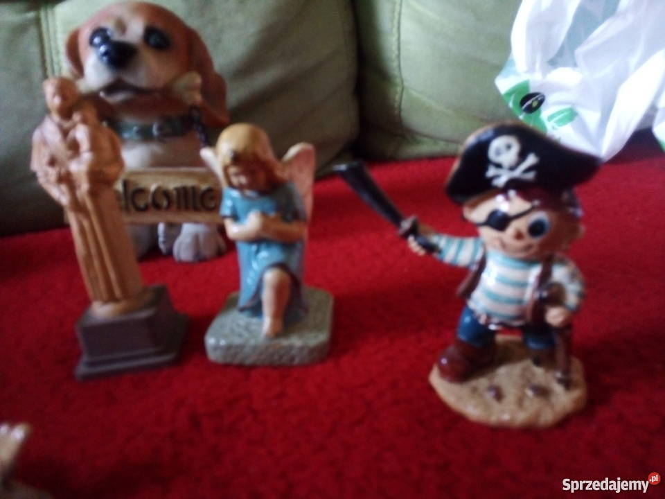 Wyprzedaż różności Warszawa