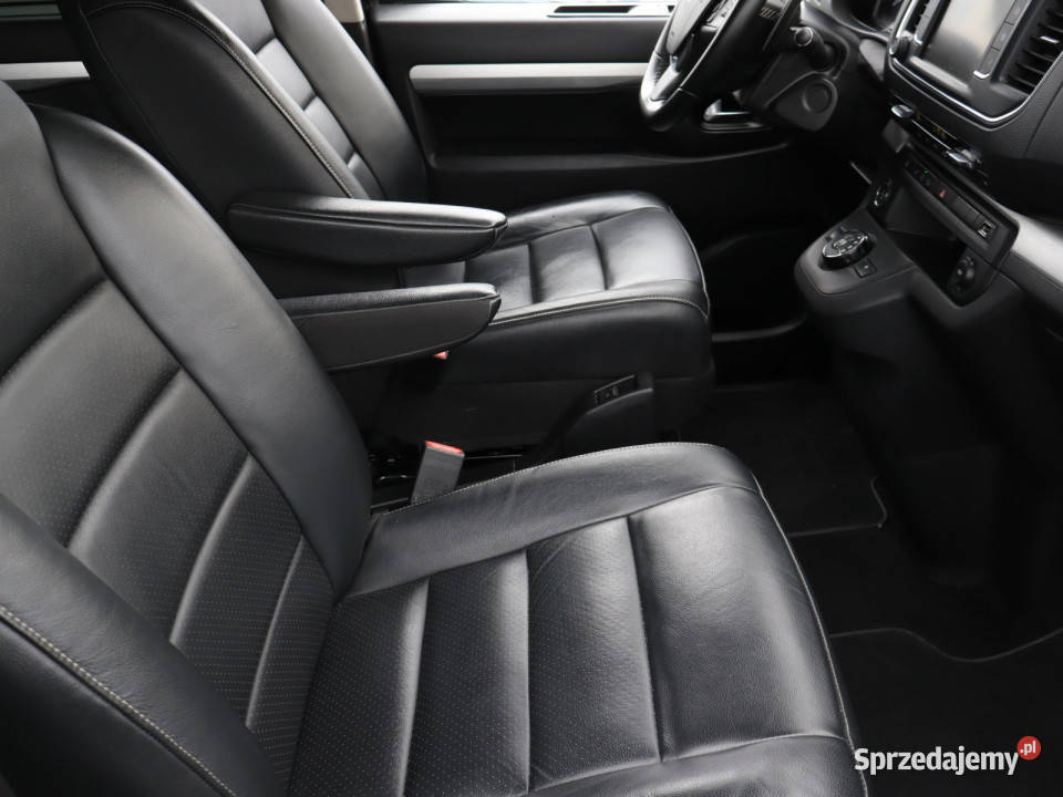 Peugeot Traveller 20 BlueHDi skórzana tapicerka