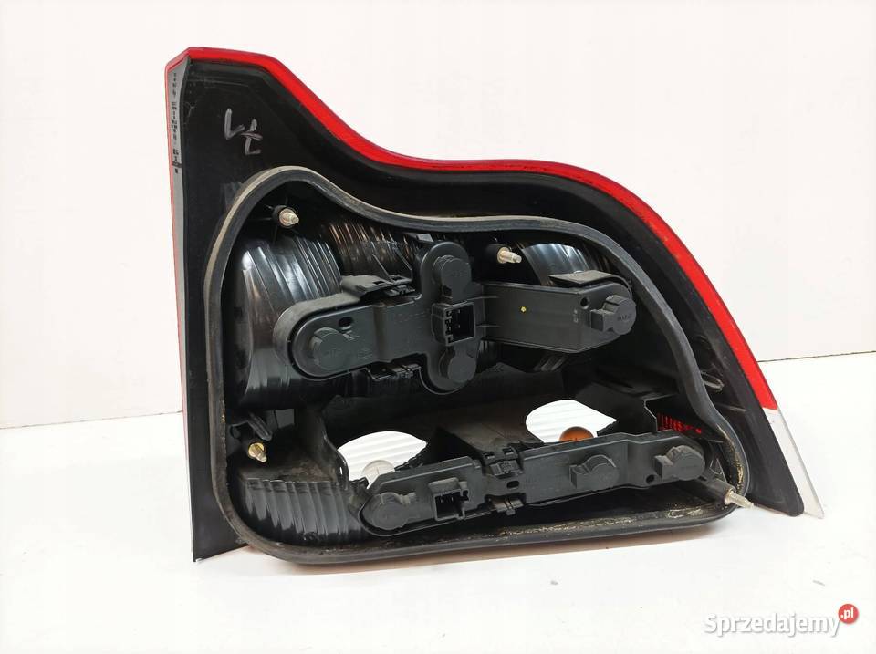 LAMPA TYŁ LEWA SEDAN EU Volvo S60 I 20002009