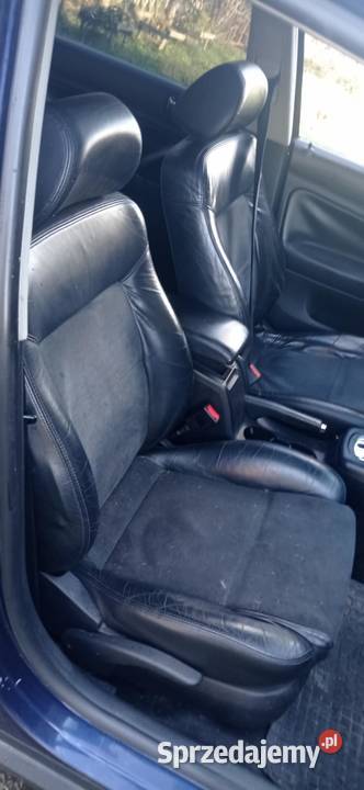 Volkswagen Passat 2001 25 TD automat Passat Wrocław