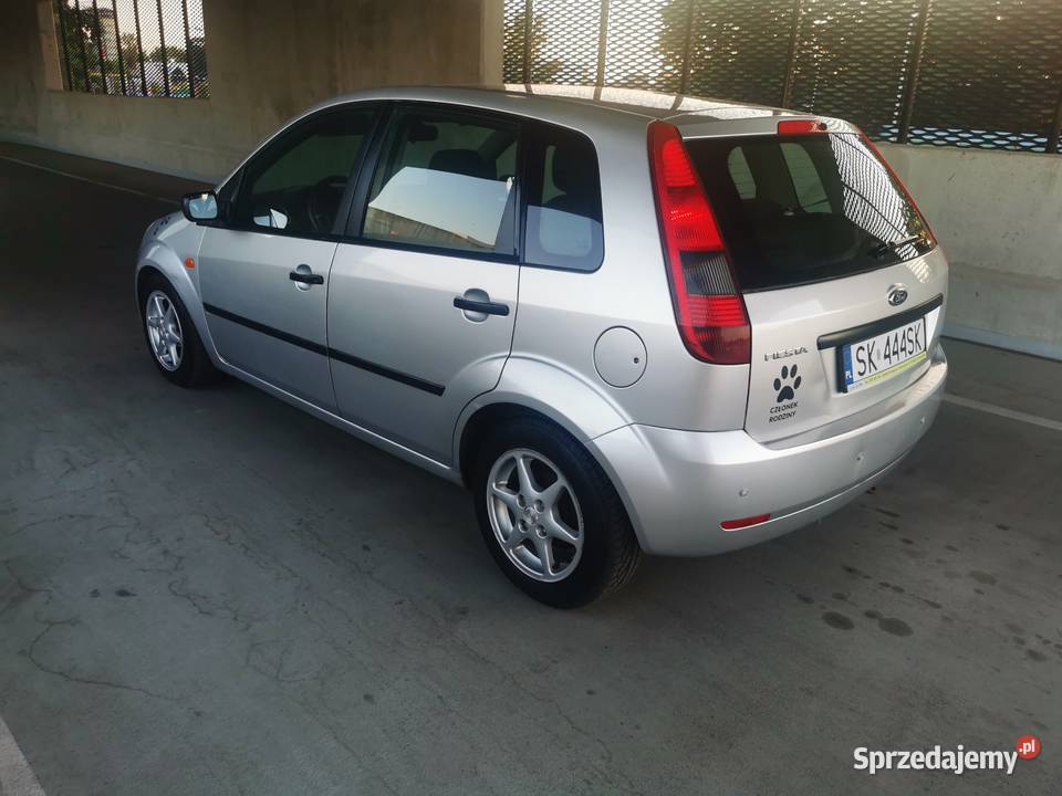 Ford Fiesta 125 75 KLIMATYZACJA 239000km Katowice