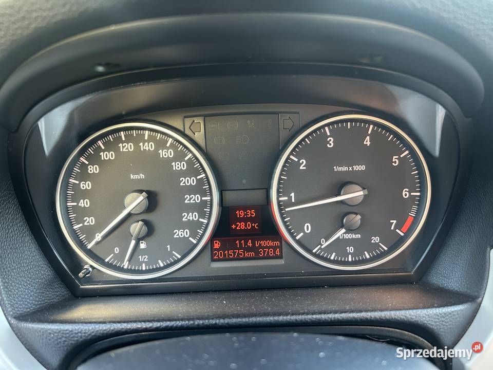 BMW 318i Edition Climatronic wspomaganie kierownicy