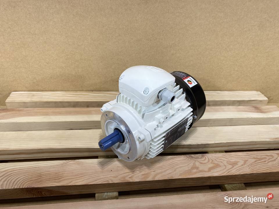 silnik elektryczny 075kW 1426obr 3fazowy IE3 Pigża sprzedam