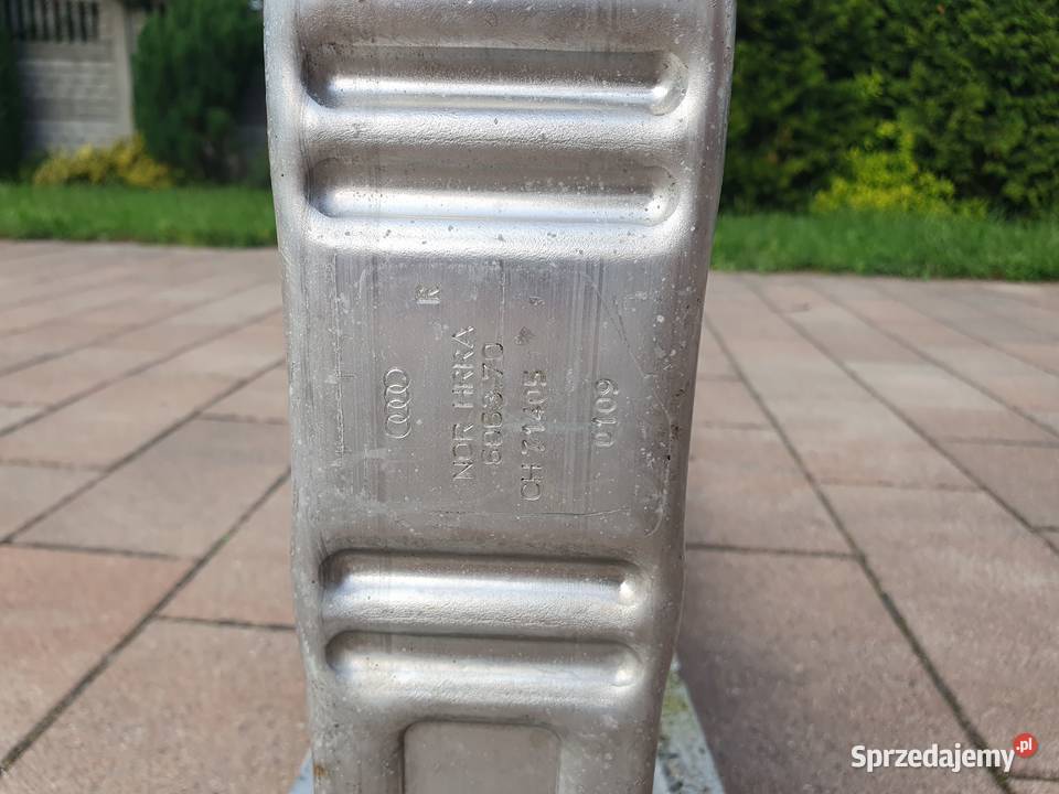 Audi a4 b6b7 Belka wzmocnienie zderzaka tył Łask