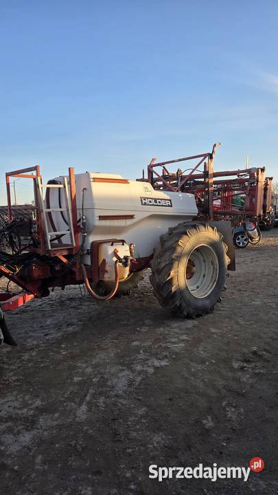 Opryskiwacz Holder 21 m 2700 litrów skrętny Baszków sprzedam