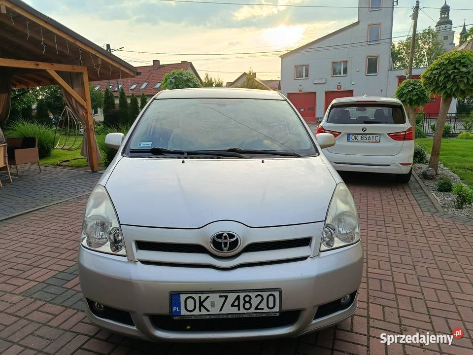 Toyota Corolla Verso 18 Benzyna 7 Osobowy ABS Bierawa sprzedam