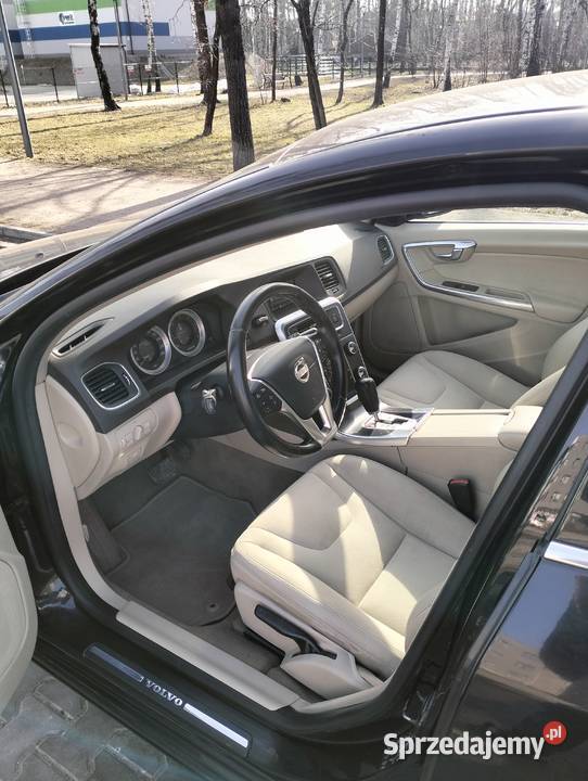 Sprzedam Volvo V60d3 20 163 Ząbki