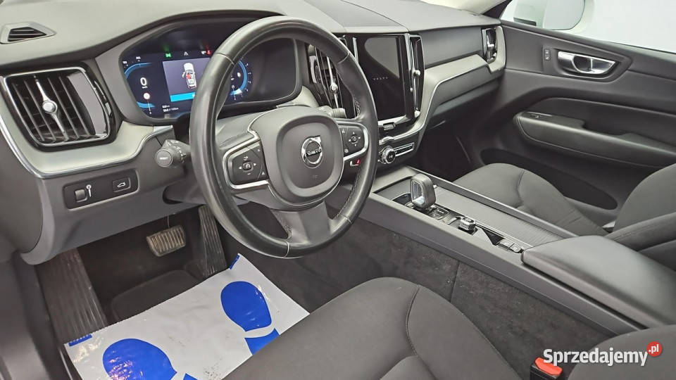 Volvo XC 60 B4 B Essential aut Z Polskiego ASR (kontrola trakcji)