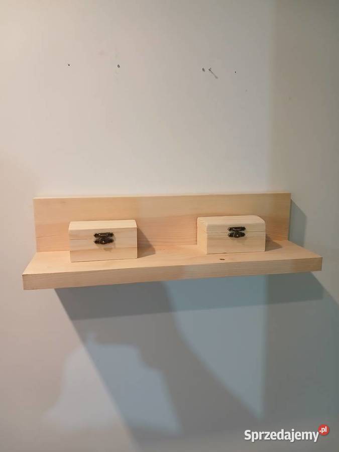 Drewniana półka kuferki Brzesko