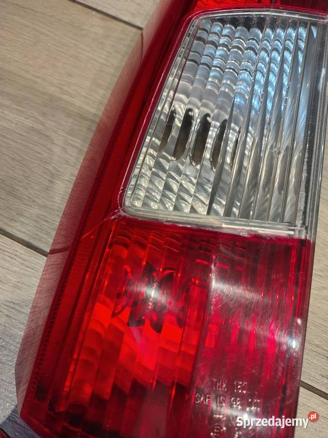 Lampa lampy tył tylne Volvo V70 II 20002007 lewa małopolskie Niepołomice