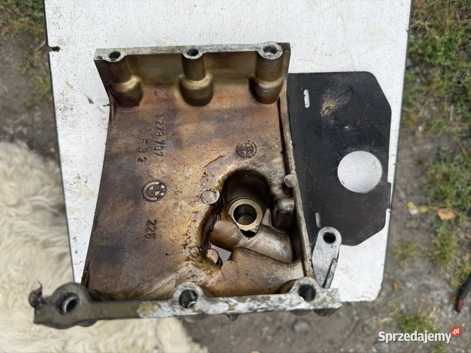 Pokrywa łańcucha rozrządu górna BMW E12 E23 E24 osobowe śląskie Mszana
