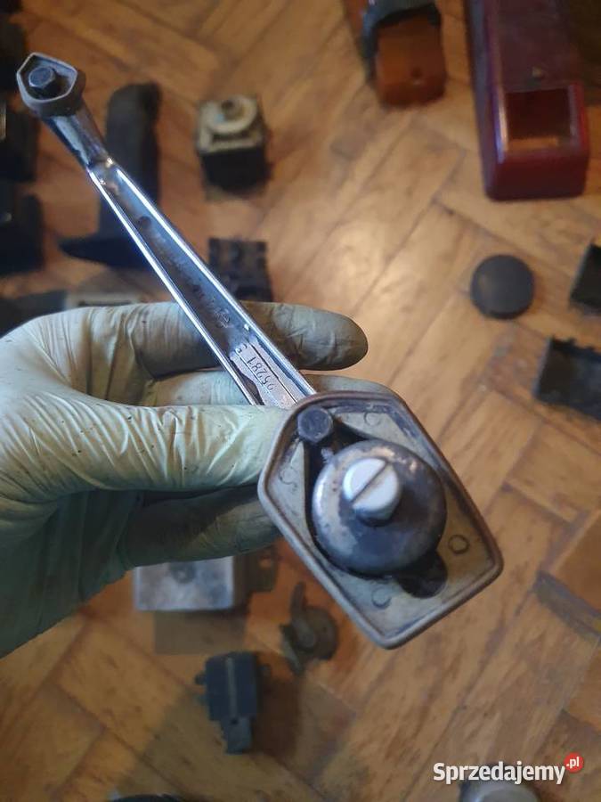 Zamki klamki do drzwi Wartburg z kluczami Warszawa