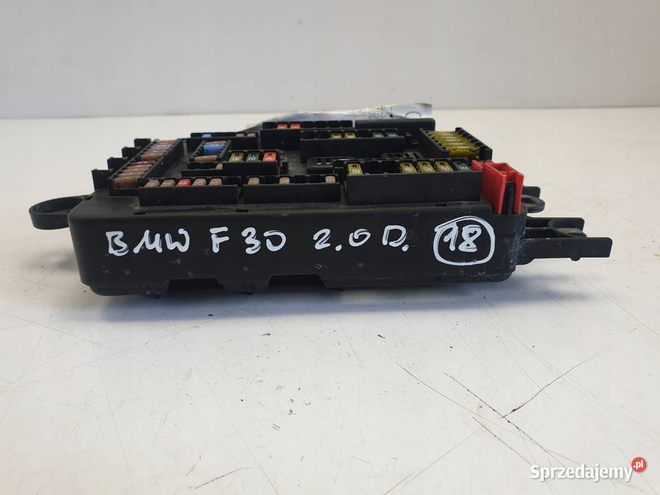 BMW F30 20 D SKRZYNKA BEZPIECZNIKÓW moduł BSI Pozostałe Janów