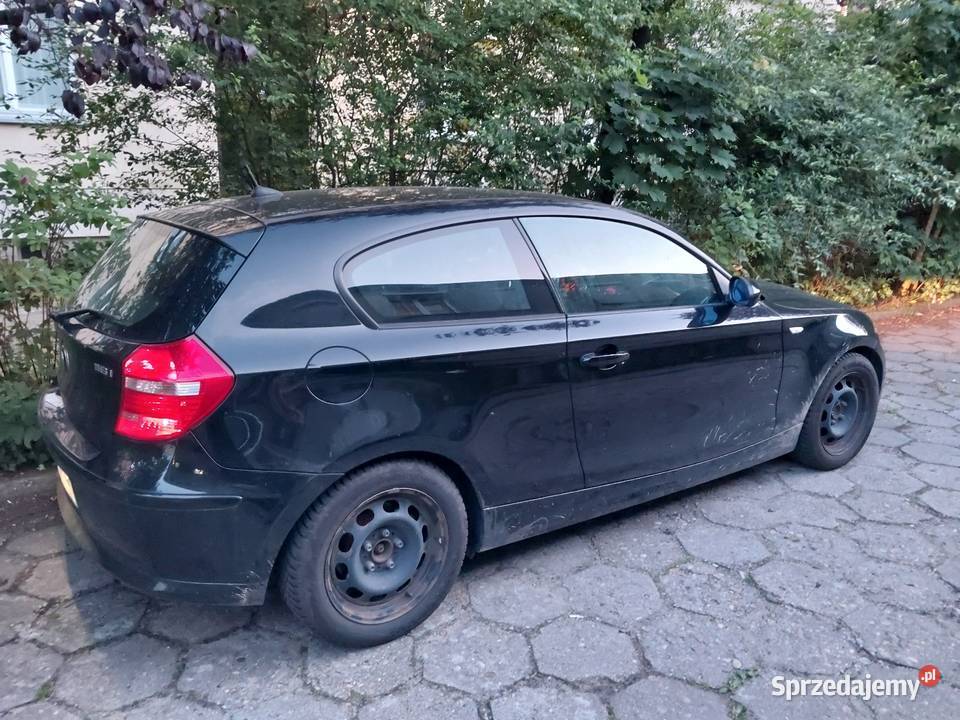 Bmw 1 2008 16 benzyna czarny Katowice