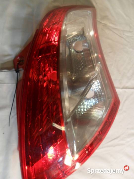 Suzuki Swift MK7 lampa prawa tylna prawy tył Oświetlenie wielkopolskie