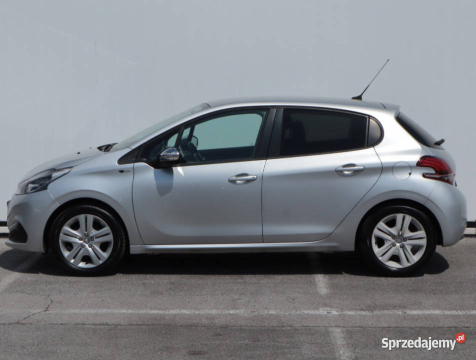 Peugeot 208 12 PureTech 60KM Lublin