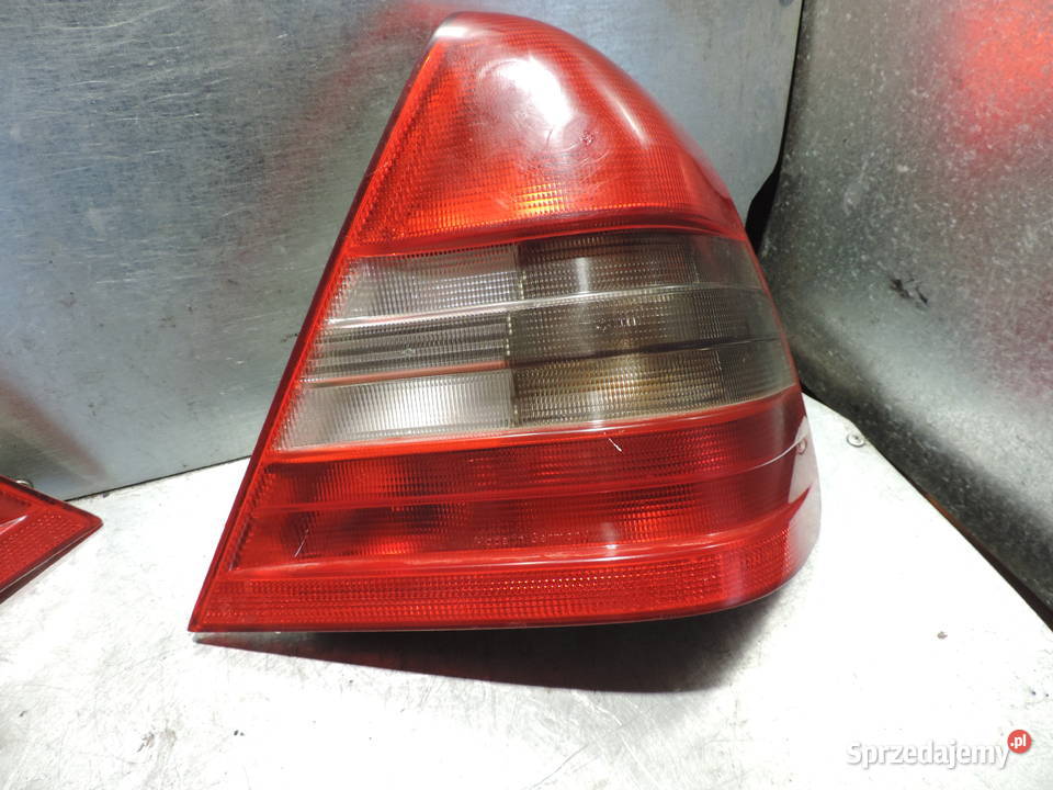 Lampa Prawa Tylna MERCEDES C KLASA W202 Nowy Sącz